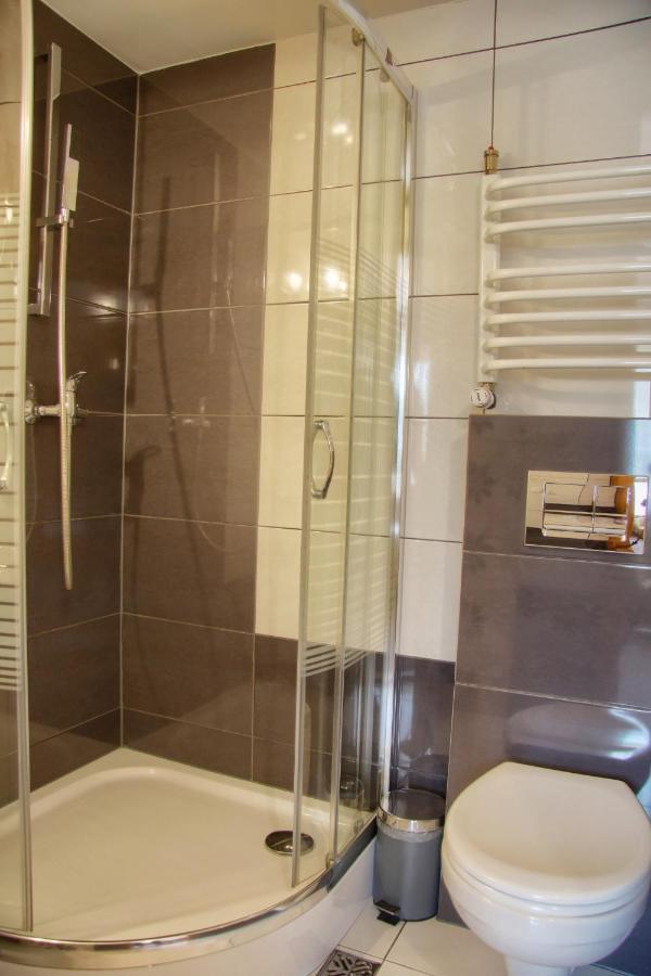 Pokoje Goscinne Anna Bukowska Homestay *
