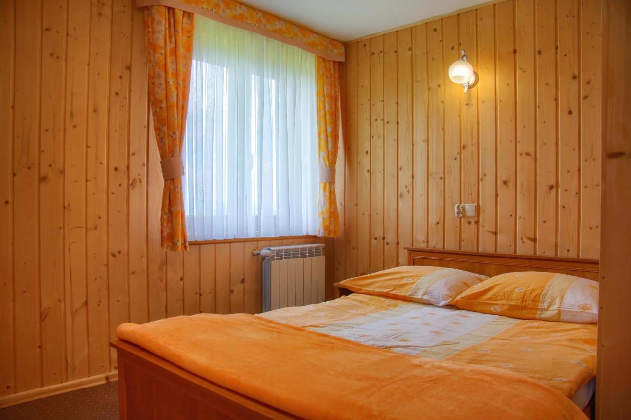 Pokoje Goscinne Anna Bukowska Homestay *